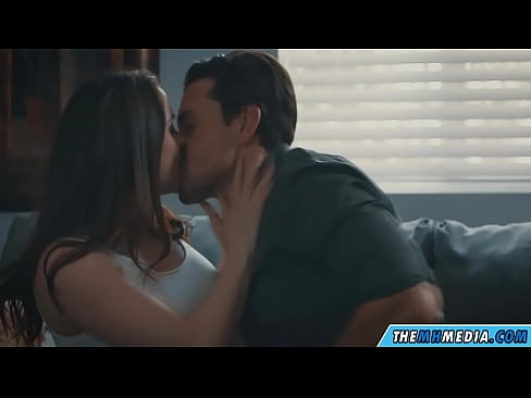 ❤️ İyi bir busty anne ile romantik seks ❤️ Süper porno bizde ﹏