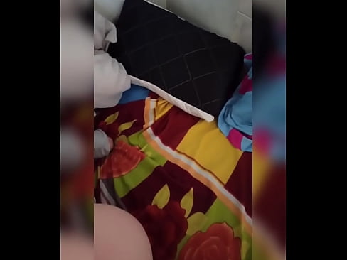 ❤️ Ev arkadaşım kocası tatile gittiği için evde yalnız kalıyor ve ben onu becerme ve kıçını sütle doldurma fırsatını alıyorum ❤️ Süper porno bizde ﹏